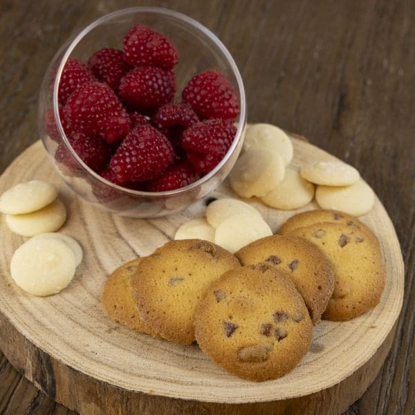 Palets chocolat blanc framboise - Biscuiterie de Chambord